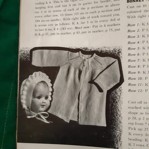 VTG 1940-50's Hand Knit Woolies Instructional Magazine - Picture 5 of 7